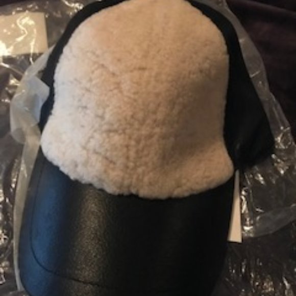 UGG HATS main image 2